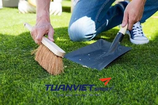 Quy trình bảo dưỡng sân cỏ nhân tạo tăng tuổi thọ sân
