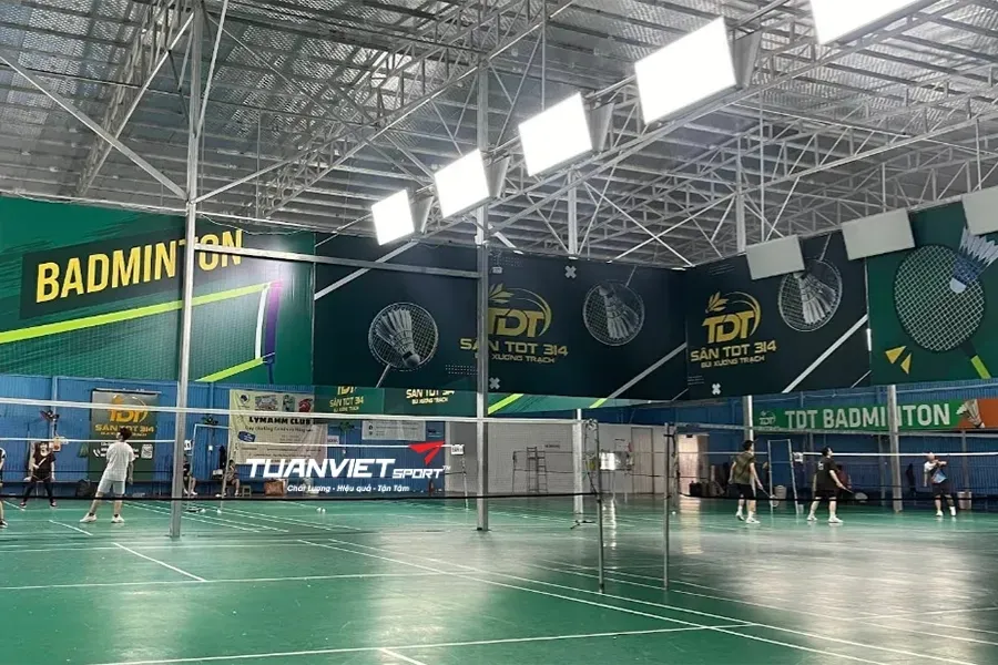 Top 10 Sân Cầu Lông Thành Phố Hà Nội Đẹp, Uy Tín, Phù Hợp Mọi Trình Độ