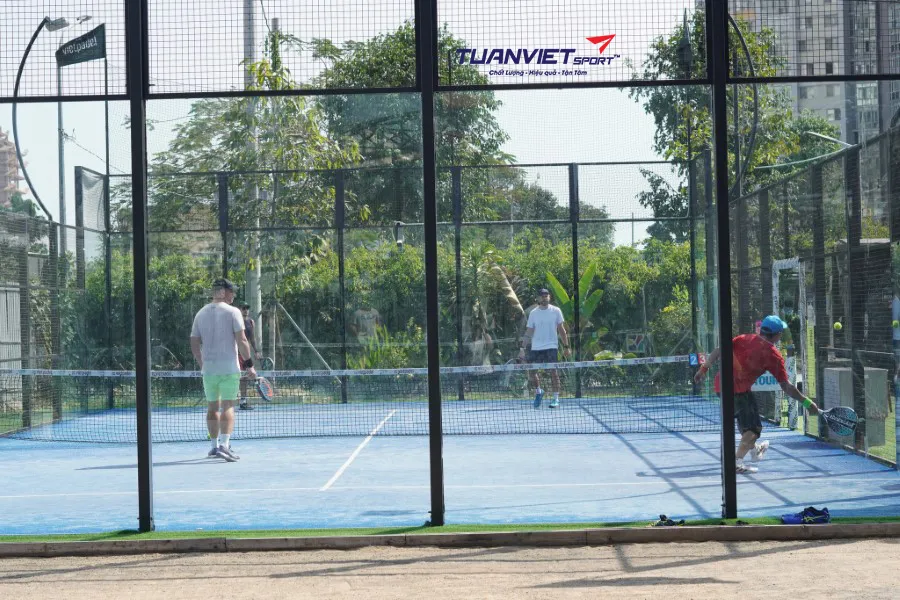 5 yếu tố cần xem xét trước khi chọn thi công sân padel ngoài trời
