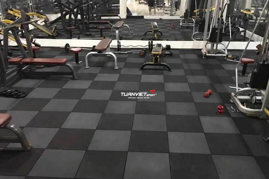 Sản xuất gạch cao su từ A đến Z quy trình nguyên liệu và công nghệ thực tế