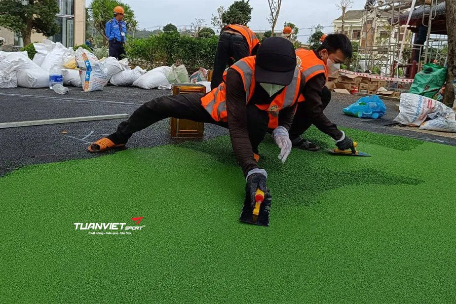 Cách xử lý bong tróc sàn EPDM hiệu quả và bền lâu