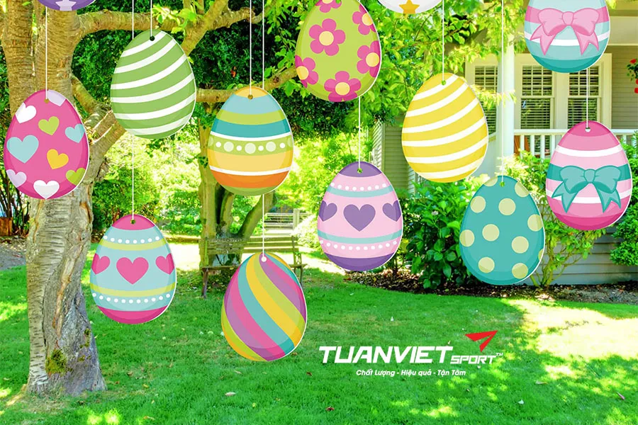 Trang trí lối đi và khu vườn bằng cỏ nhân tạo để đón mùa lễ hội rực rỡ