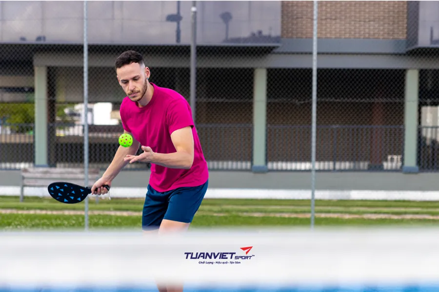 5 kỹ thuật Pickleball cơ bản mọi người mới bắt đầu cần nắm
