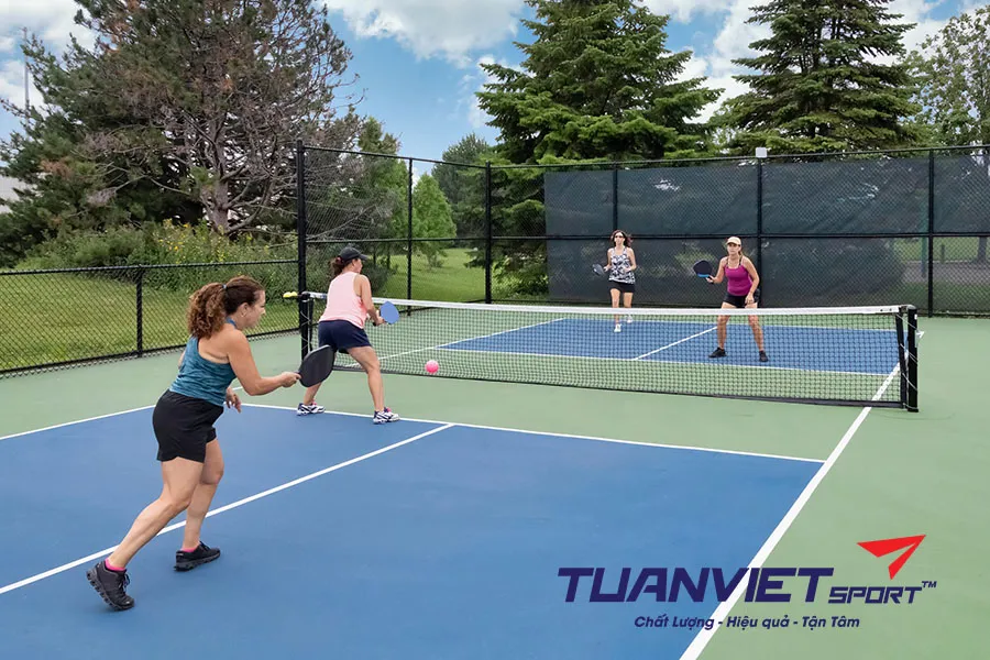 Bí Quyết Dink Chiến Lược Để Ép Đối Thủ Mất Thế Trong Pickleball