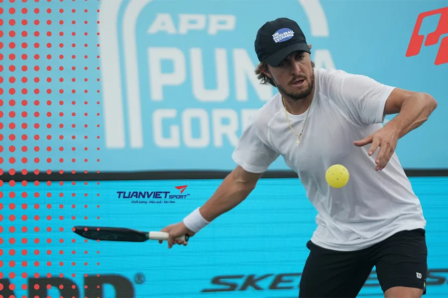 Cách dùng Wrist Lag để tăng sức mạnh và độ xoáy trong pickleball cho người chơi mọi cấp độ