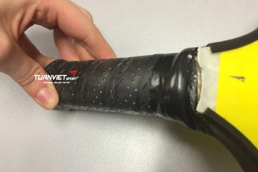 Cách Sửa Vợt Pickleball Tại Nhà: Hướng Dẫn Cho Người Mới Chơi