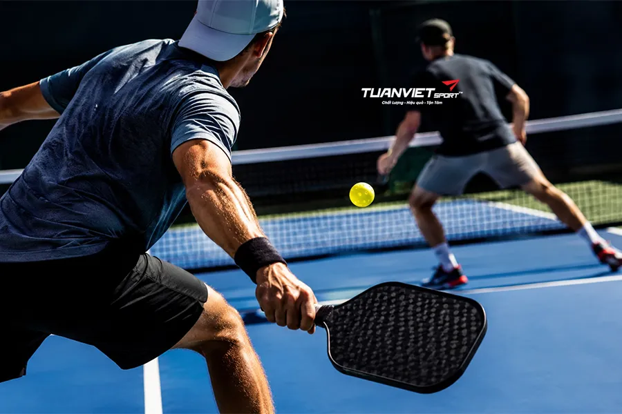 Chuyên gia cảnh báo lý do dễ bị đột quỵ tim khi đánh pickleball