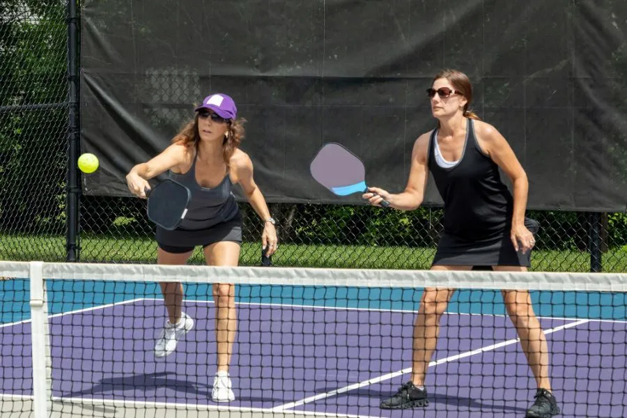 FAQ về bóng pickleball: Giải đáp chi tiết mọi câu hỏi về chất lượng, phân loại và cách sử dụng