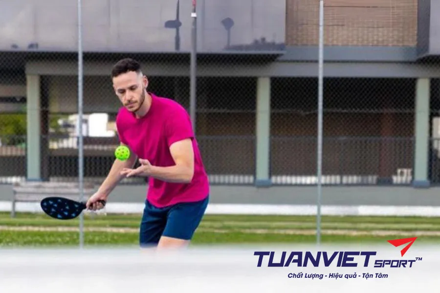 5 Bí Quyết Khắc Phục Lỗi Đánh Bóng Ra Ngoài Trong Pickleball