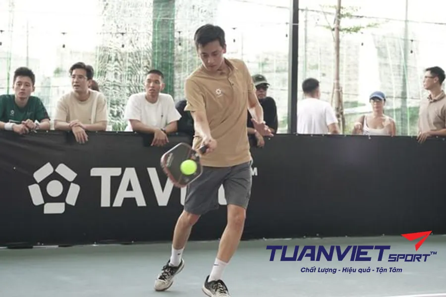 Phân biệt người chơi Pickleball cấp độ trung cấp và mới bắt đầu