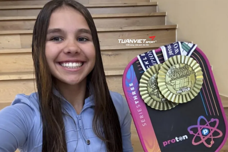 Cô bé 13 tuổi Kelly Goodnow gây sốc nước Mỹ khi vô địch Pickleball World Championships 2025