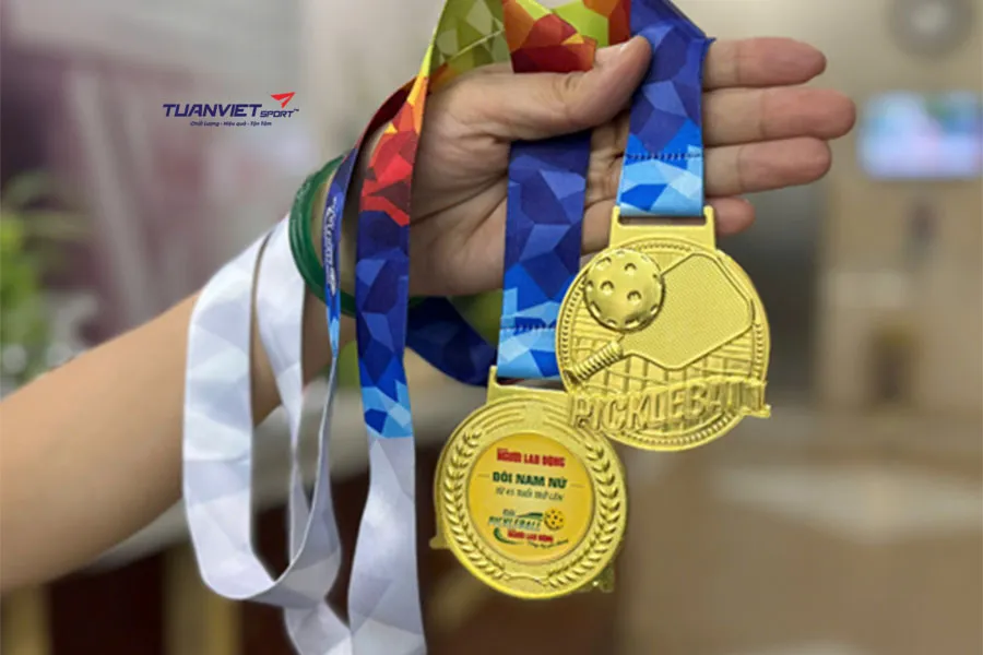 Giải Pickleball “Vòng tay yêu thương”: Công bố cúp và huy chương chính thức