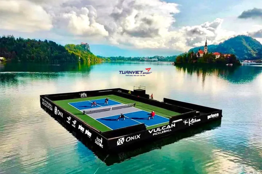 Sân pickleball nổi trên hồ Bled của Luka Dončić gây sốt cộng đồng mạng