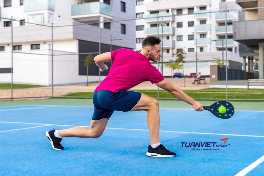 Vì sao các tay vợt pickleball chuyên nghiệp từ bỏ cú lát bóng (slice)?