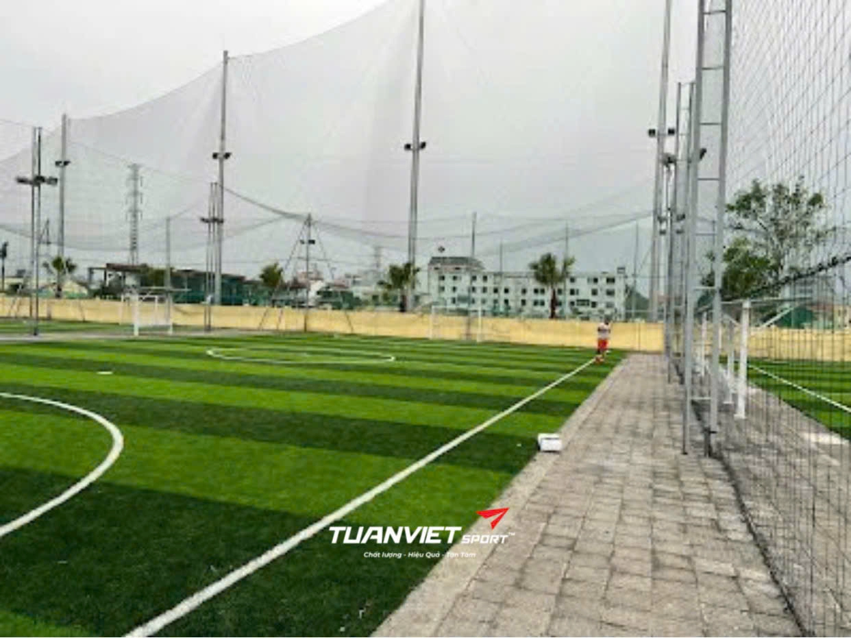 sân chuyên việt sân bóng đá quận hải châu đà nẵng