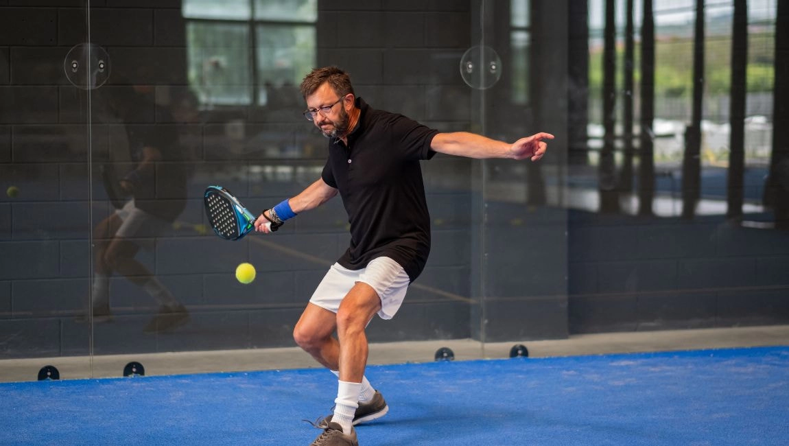 Sự khác biệt giữa Padel và Tennis