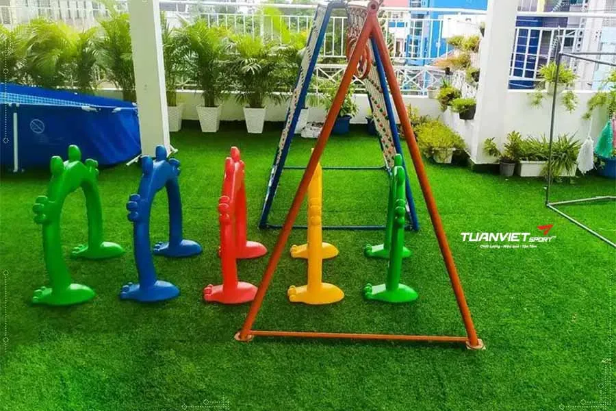 5 Ti&ecirc;u chuẩn "v&agrave;ng" khi chọn cỏ nh&acirc;n tạo cho s&acirc;n chơi mầm non