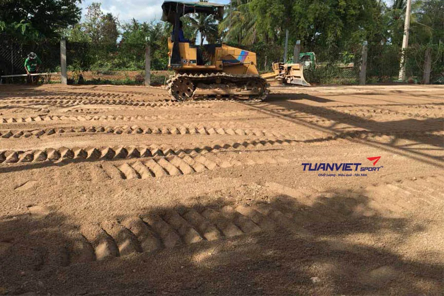 Thời gian thi c&ocirc;ng s&acirc;n cỏ nh&acirc;n tạo l&agrave; bao l&acirc;u?