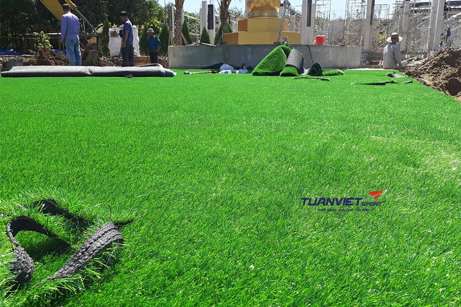 7 nguy&ecirc;n nh&acirc;n khiến cỏ nh&acirc;n tạo nhanh xuống cấp v&agrave; c&aacute;ch ph&ograve;ng tr&aacute;nh