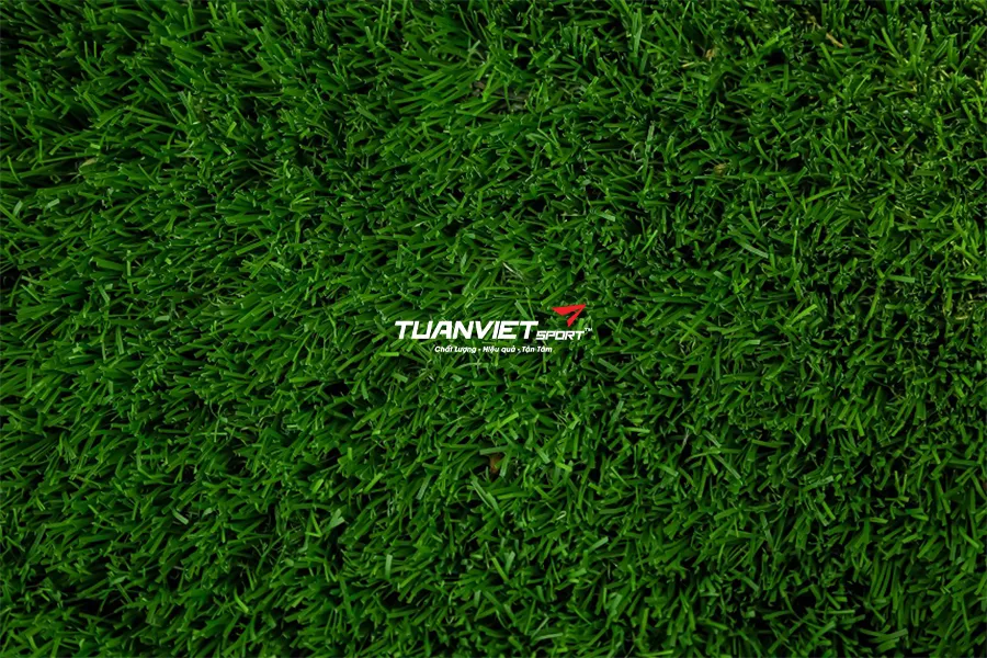 Chất độn cỏ nh&acirc;n tạo ảnh hưởng thế n&agrave;o đến độ bền v&agrave; an to&agrave;n?