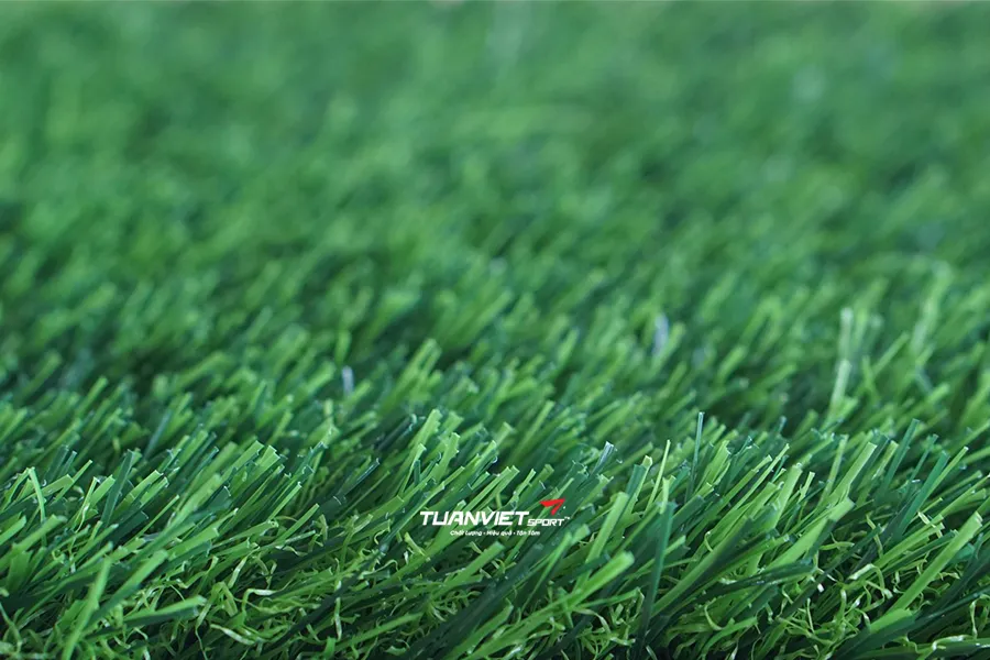 Cỏ nh&acirc;n tạo được l&agrave;m từ g&igrave;? Cấu tạo v&agrave; quy tr&igrave;nh sản xuất chi tiết