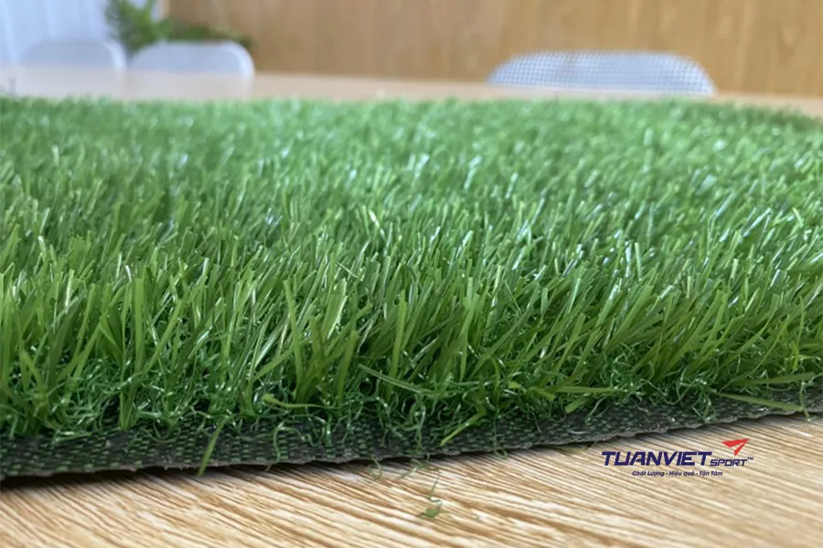 Cỏ nh&acirc;n tạo được l&agrave;m từ g&igrave;? Cấu tạo v&agrave; quy tr&igrave;nh sản xuất chi tiết