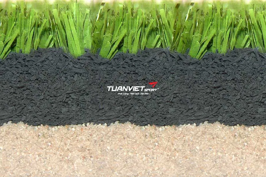 Tại sao n&ecirc;n rải hạt cao su cho s&acirc;n cỏ nh&acirc;n tạo để tăng độ bền v&agrave; an to&agrave;n?