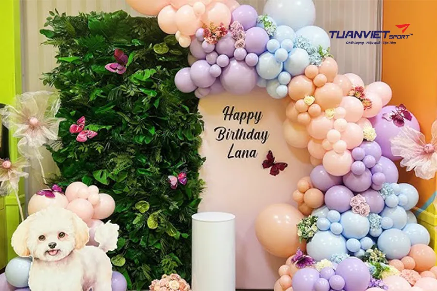 Biến tấu cỏ nhân tạo sau Giáng sinh: Gợi ý tái sử dụng thông minh và tiết kiệm