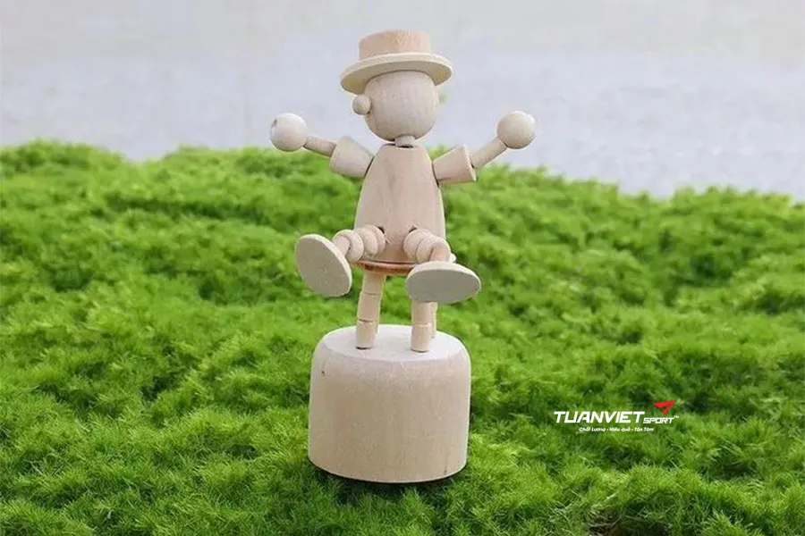 Gợi &yacute; trang tr&iacute; tiểu cảnh s&acirc;n vườn ng&agrave;y Tết bằng cỏ nh&acirc;n tạo đẹp, dễ l&agrave;m