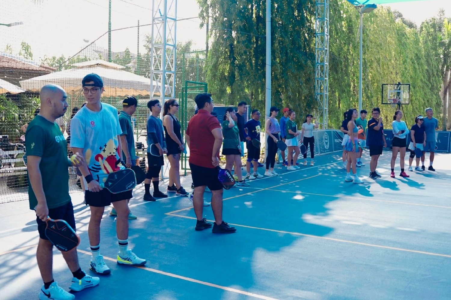 gi&aacute; thu&ecirc; s&acirc;n Pickleball tại c&aacute;c khu vực kh&aacute;c