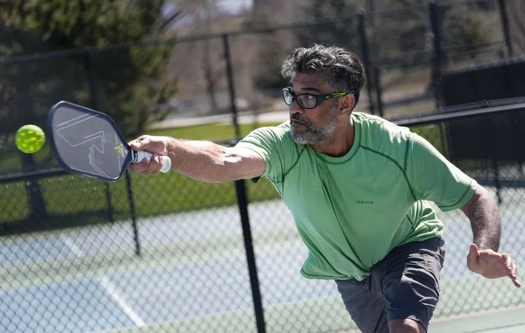 Hướng dẫn cách chơi Pickleball dành cho người mới từ A-Z | Dụng cụ thể thao Tuấn Vũ