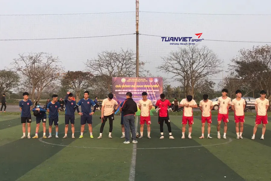 Sân Bóng Đá Trường Đại học Sư Phạm Kỹ Thuật Vinh - Nghệ An