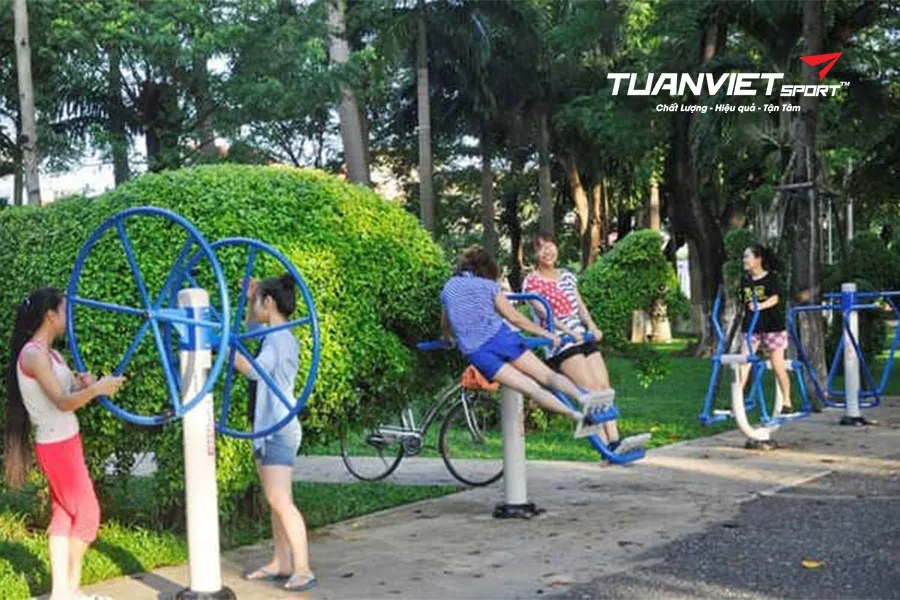 Dụng cụ thể thao vận động ngoài trời phổ biến hiện nay