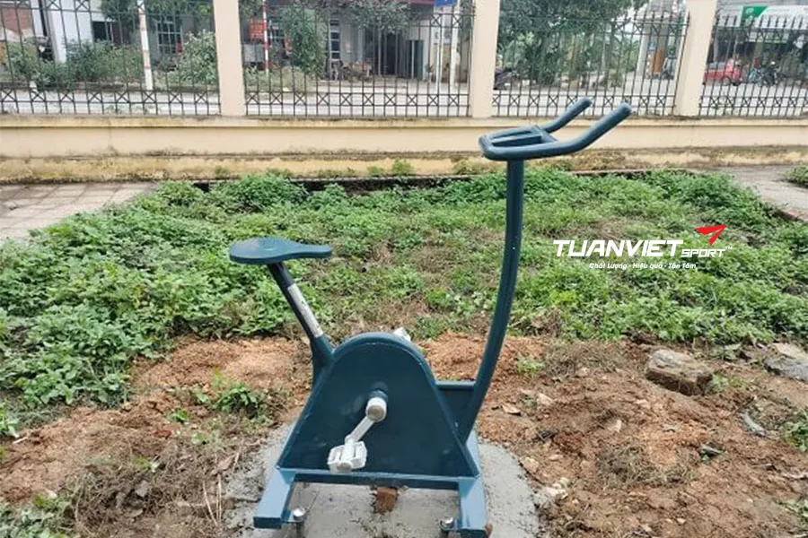 Dụng cụ thể thao vận động ngoài trời phổ biến hiện nay