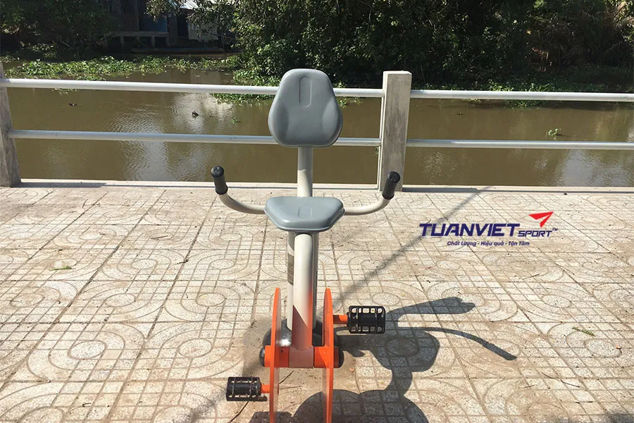 Dụng cụ thể thao vận động ngoài trời phổ biến hiện nay