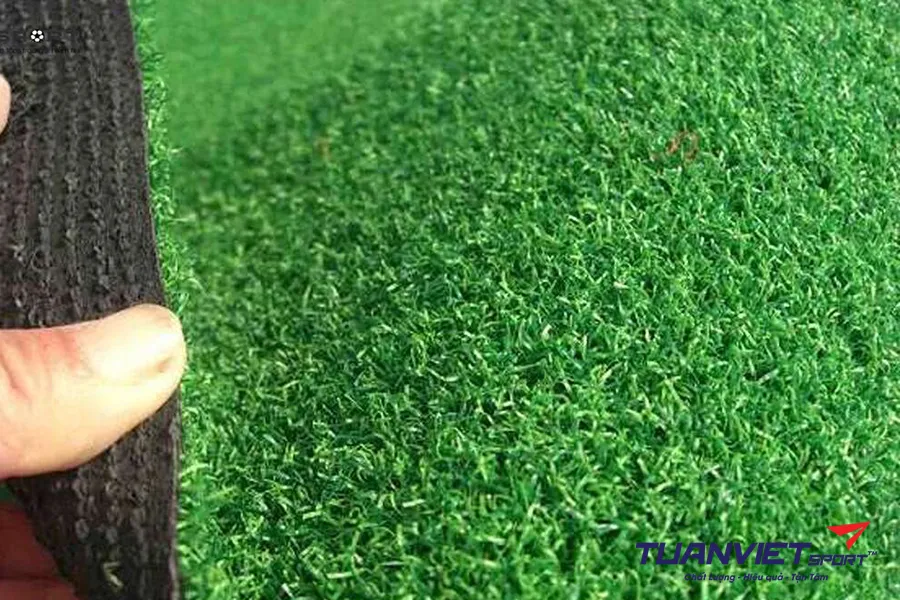 Thảm cỏ nhân tạo trong nhà - giải pháp trang trí hiện đại cho căn hộ đô thị