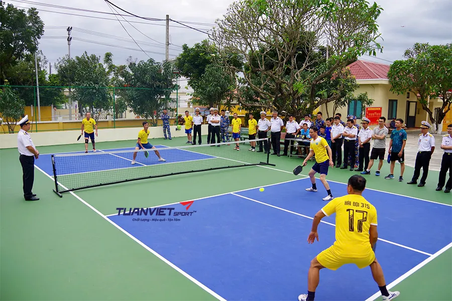 S&acirc;n pickleball ho&agrave;n thiện bằng sơn Hawker bởi Tuấn Việt Sport