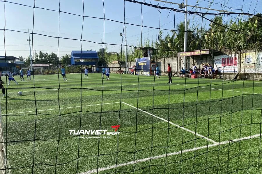 S&acirc;n b&oacute;ng đ&aacute; Ph&uacute; H&ograve;a Arena - S&acirc;n b&oacute;ng đ&aacute; tỉnh An Giang