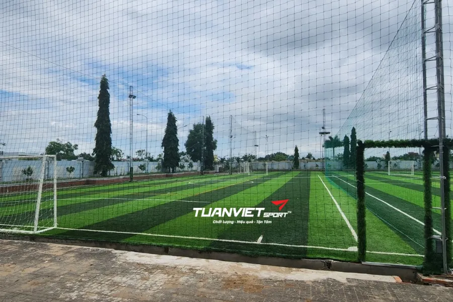 Danh s&aacute;ch s&acirc;n b&oacute;ng đ&aacute; C&agrave; Mau - S&acirc;n b&oacute;ng đ&aacute; T&ocirc;n Đức Thắng C&agrave; Mau