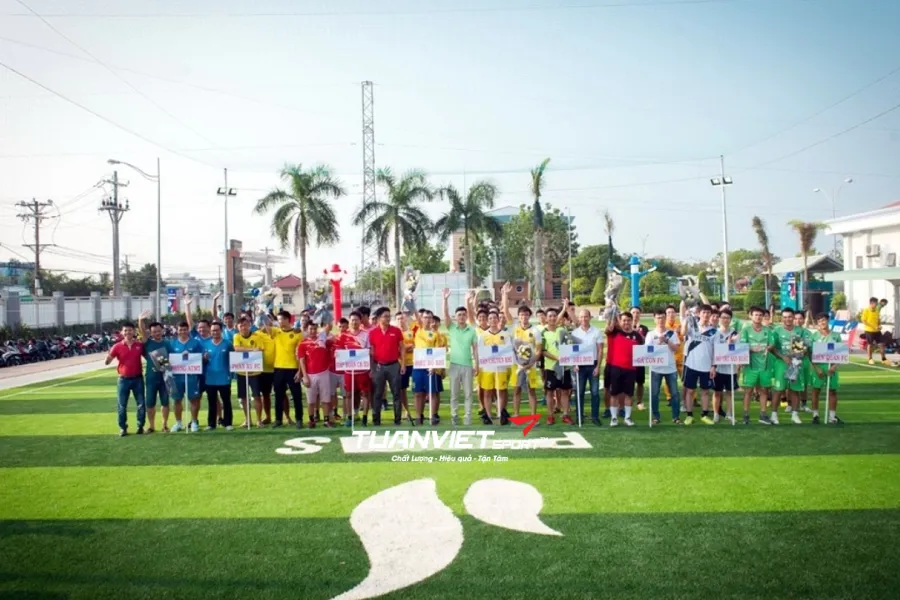 Danh s&aacute;ch s&acirc;n b&oacute;ng đ&aacute; C&agrave; Mau - S&acirc;n B&oacute;ng Đ&aacute; B&igrave;nh An