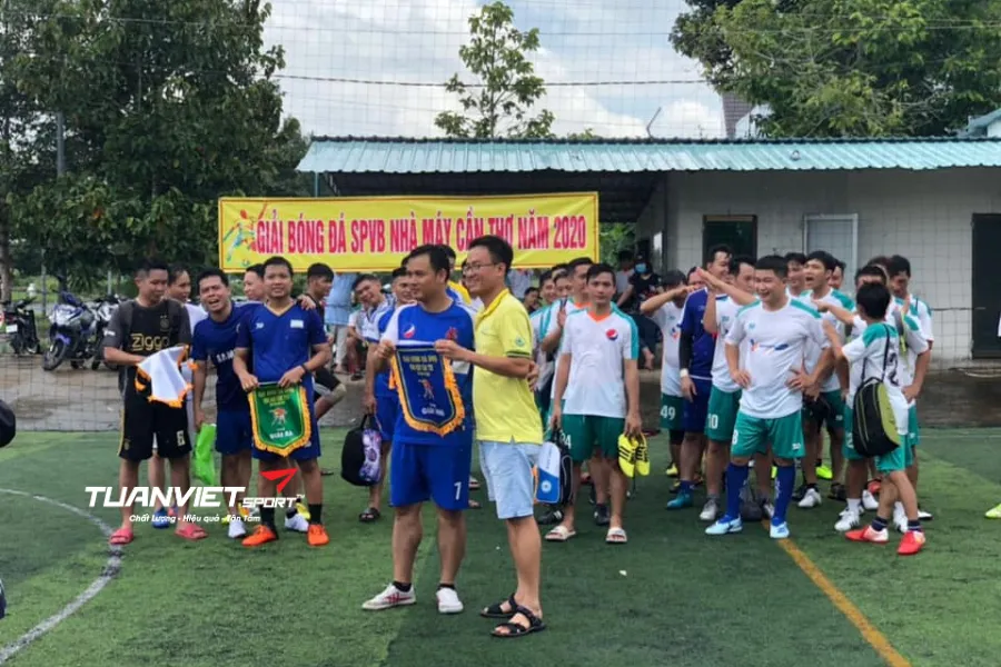 Sân bóng đá tỉnh Cần Thơ - Sân bóng cỏ nhân tạo Ngân Thuận – Bình Thuỷ