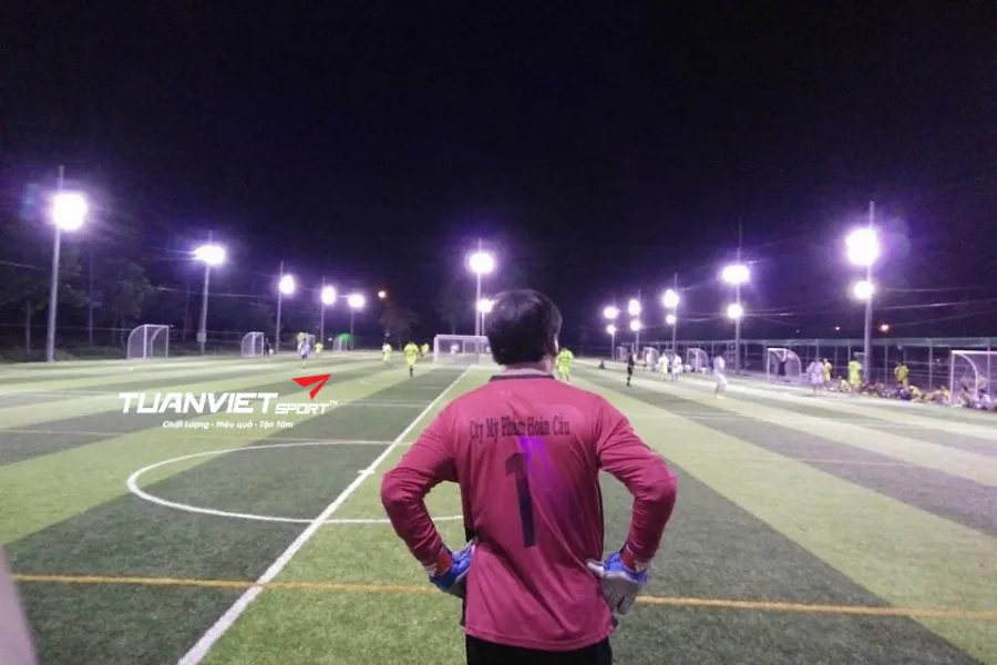 Sân bóng đá tỉnh Cần Thơ - Sân bóng cỏ nhân tạo Ngân Thuận – Bình Thuỷ