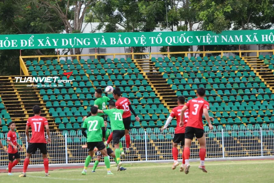 Sân bóng đá tỉnh Cần Thơ - Sân vận động Cần Thơ
