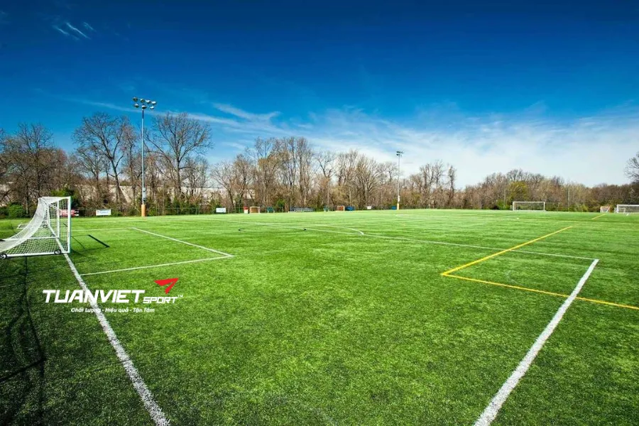 Sân bóng đá tỉnh Cần Thơ - Sân bóng Quận Đội – Ninh Kiều