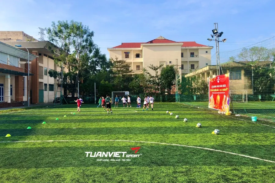 S&acirc;n b&oacute;ng đ&aacute; L&ecirc; S&aacute;t - S&acirc;n b&oacute;ng đ&aacute; Quận Hải Ch&acirc;u Đ&agrave; Nẵng