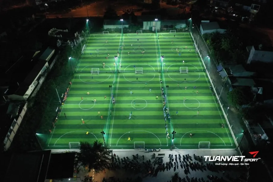 S&acirc;n b&oacute;ng đ&aacute; L&agrave;ng H&ograve;a Mỹ - S&acirc;n b&oacute;ng đ&aacute; Quận Li&ecirc;n Chiểu Đ&agrave; Nẵng 