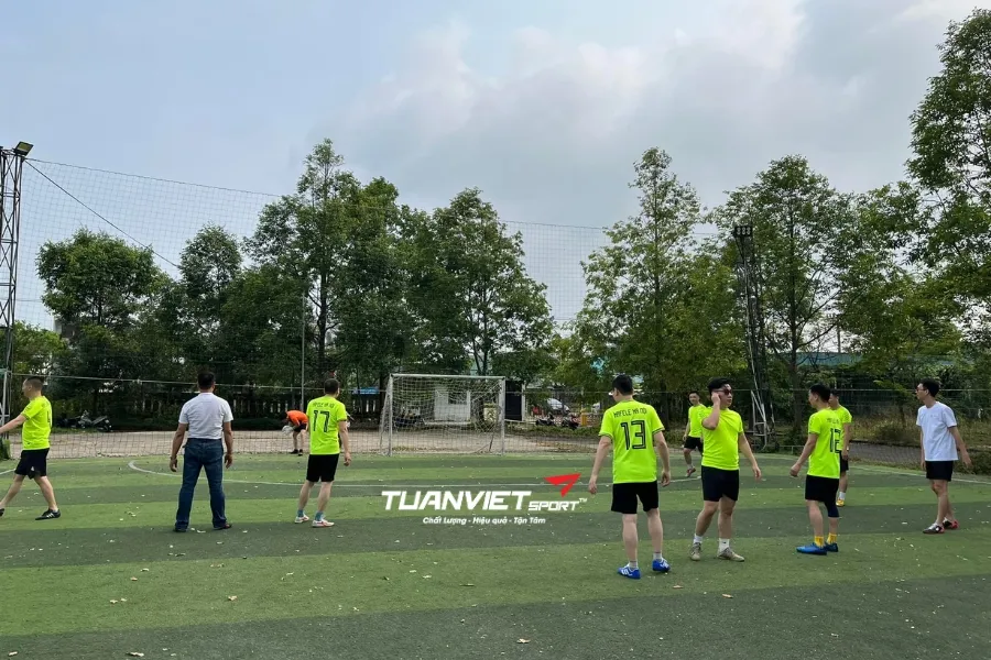 S&acirc;n b&oacute;ng đ&aacute; Việt H&agrave;n&nbsp; - S&acirc;n b&oacute;ng đ&aacute; Quận Ngũ H&agrave;nh Sơn Đ&agrave; Nẵng