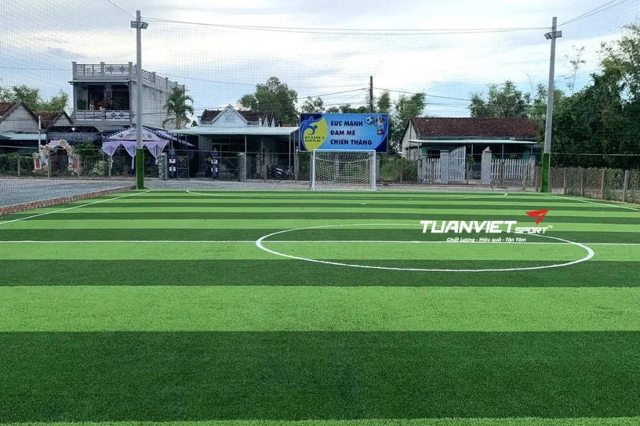 S&acirc;n b&oacute;ng đ&aacute; Cầu Ch&aacute;y - S&acirc;n b&oacute;ng đ&aacute; tỉnh Đắk Lắk