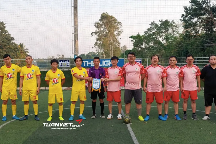 Danh sách sân bóng đá Gia Lai - Sân bóng đá nhân tạo Ánh sáng