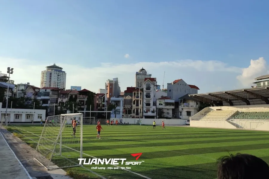 S&acirc;n b&oacute;ng đ&aacute; Ho&agrave;ng Cầu - S&acirc;n b&oacute;ng đ&aacute; Th&agrave;nh phố H&agrave; Nội